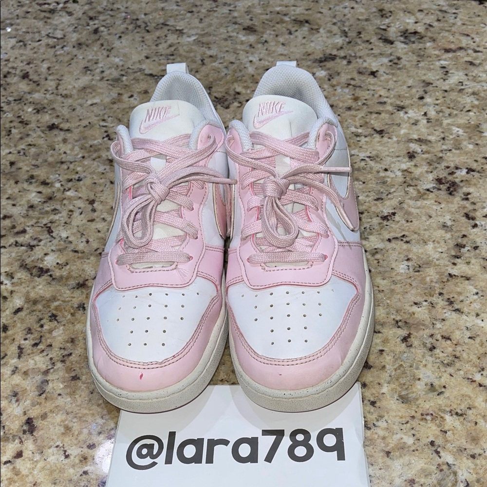 Nike Court Borough Low - Pink and White
